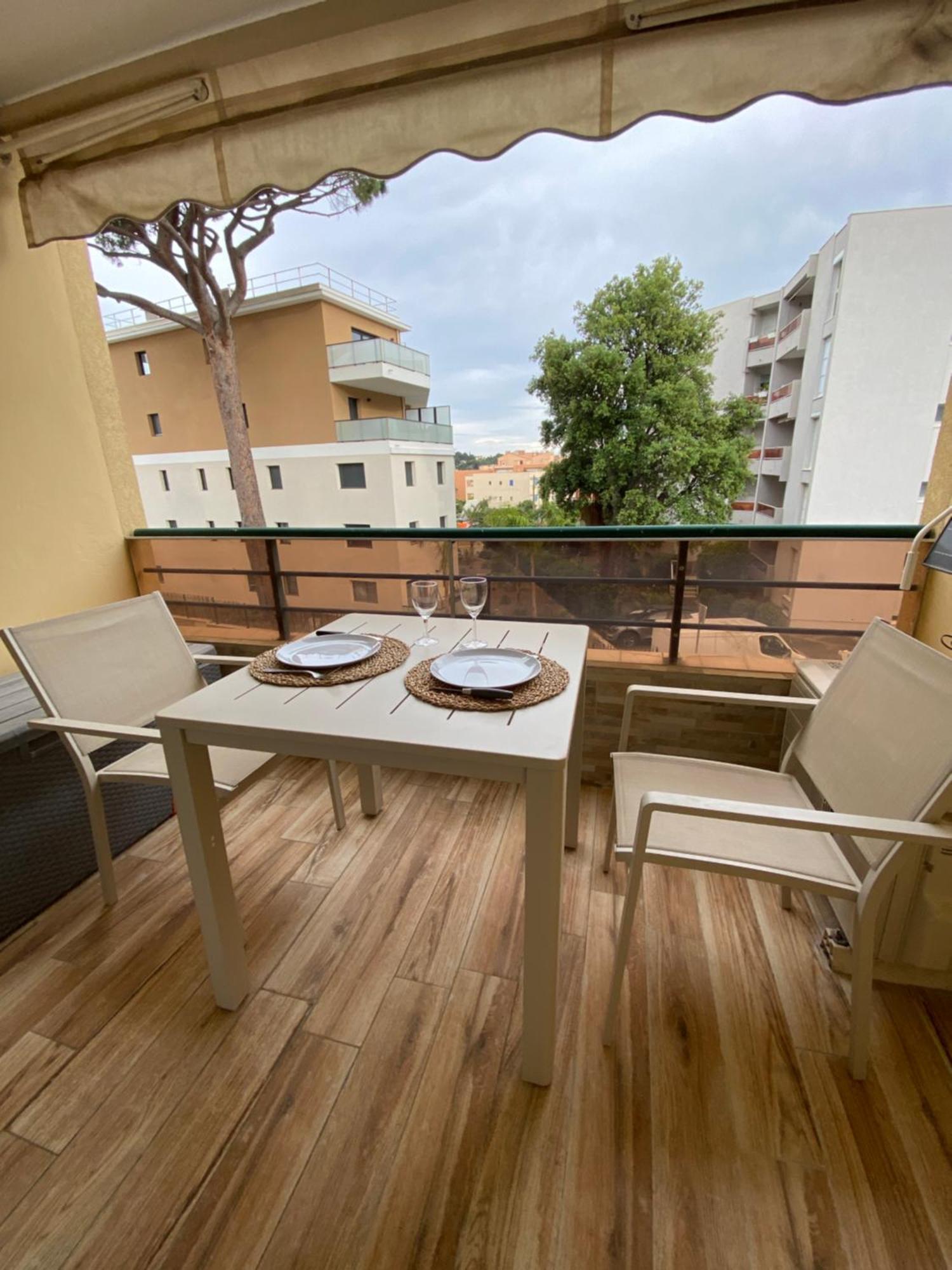 Studio 150 M De Plage Golfe De Saint-Tropez Cavalaire-sur-Mer Εξωτερικό φωτογραφία